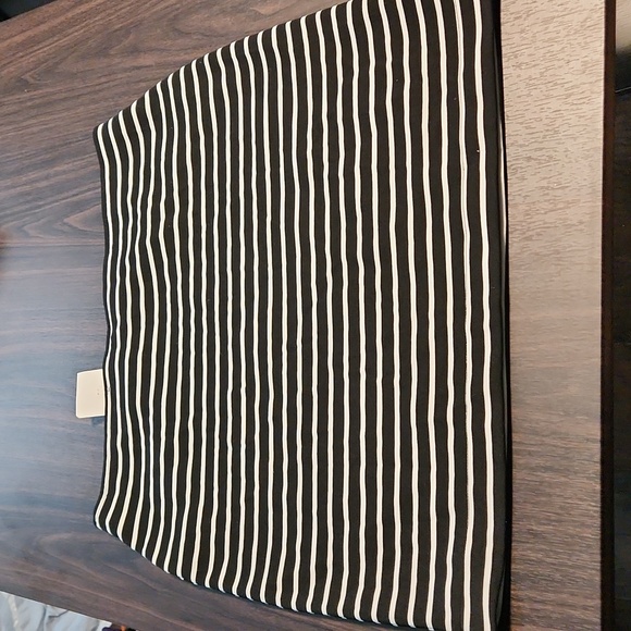 A.N.A. Black And White Striped Short Pencil Skirt Pull On Size Large - Picture 4 of 5